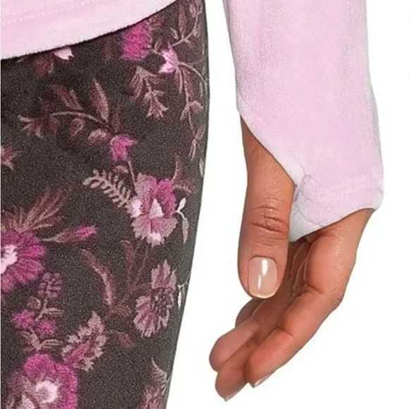 Cuddle Duds, ClimateRight Velour Stretch Luxe pajamas - Picture 4 of 7